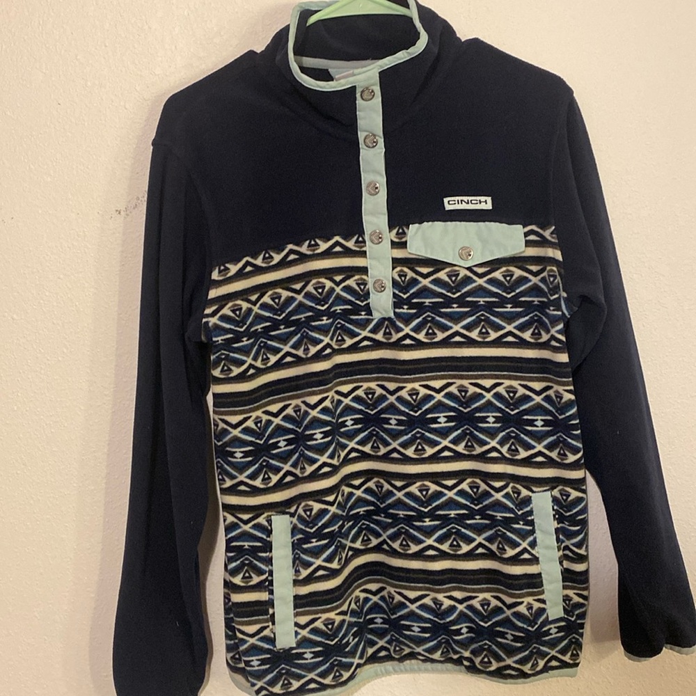 fairly new cinch sweater. worn once or twice